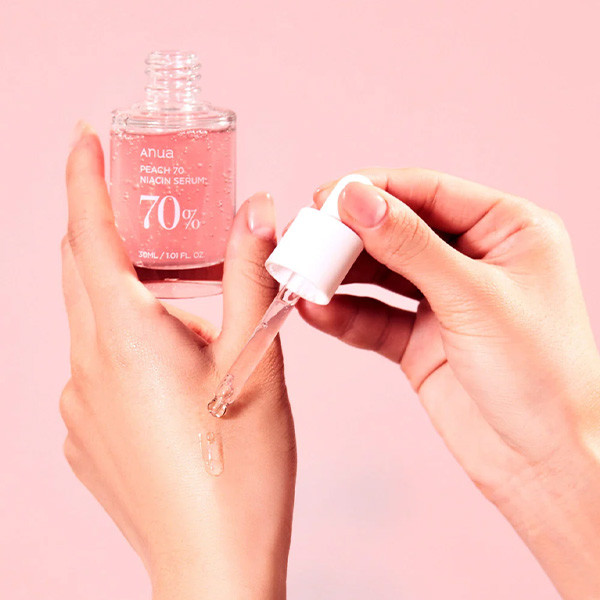 سرم روشن کننده هلو و نیاسینامید آنوا Anua Peach 70 Niacin Serum 30Ml