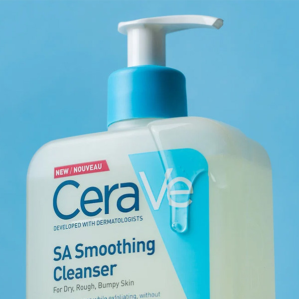 ژل شوینده ضد جوش پوست خشک و دهیدراته سراوی Cerave Sa Smoothing Cleanser 473Ml